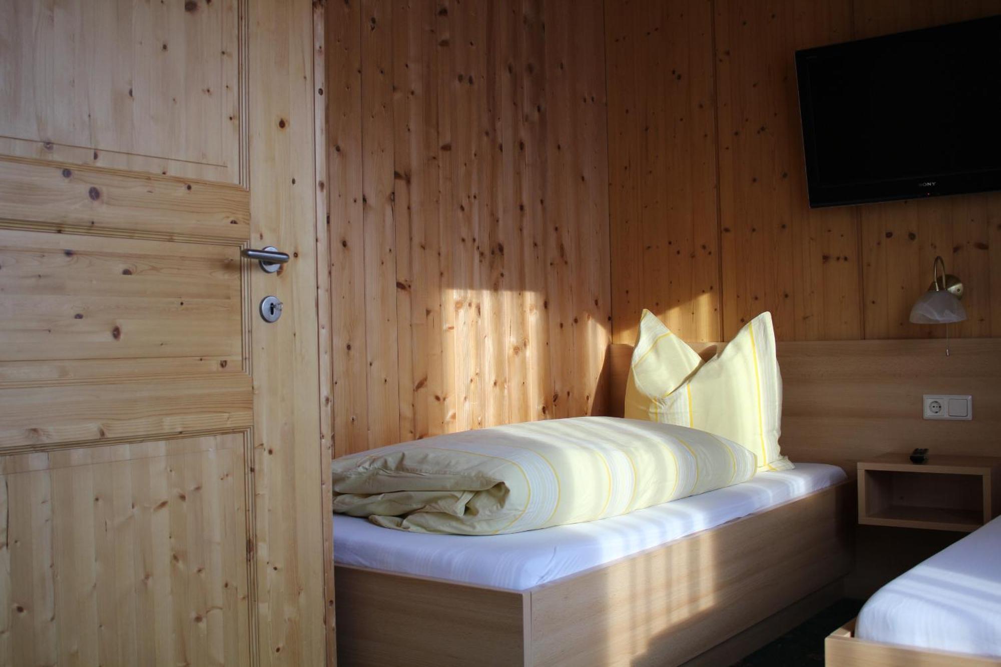 Haus Schoenleiten Wagrain Room photo