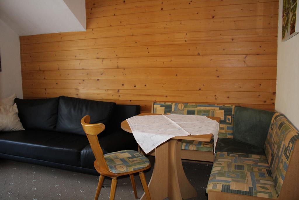 Haus Schoenleiten Wagrain Room photo